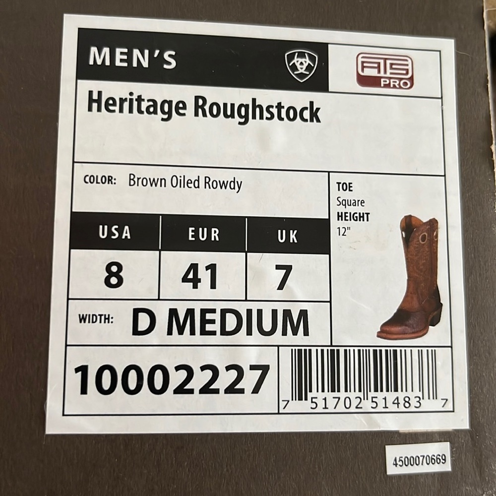 Ariat mens size 8 Heritage Roughshock . Brand new .